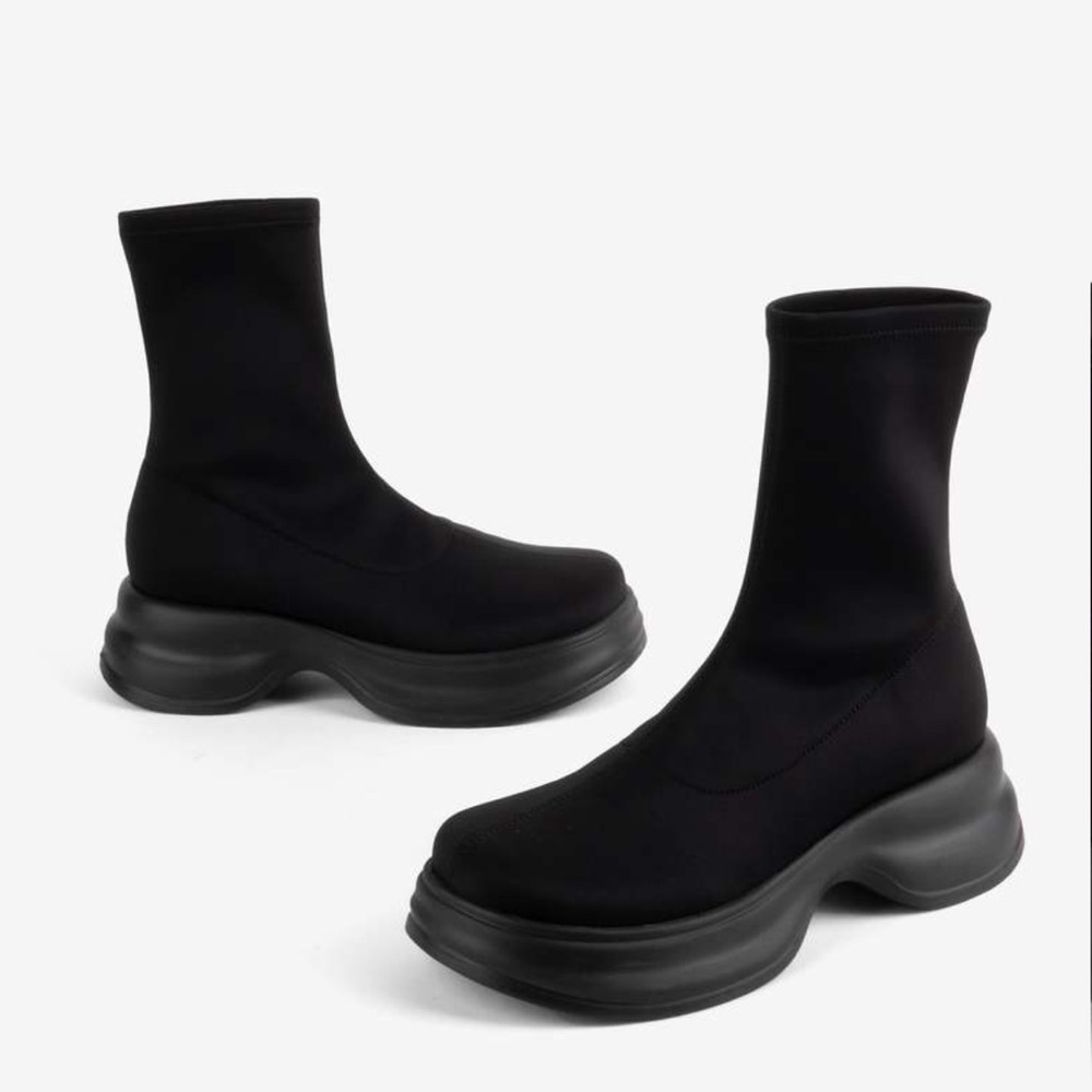 Intentionally Blank Maco Stretch Ankle Boot - Picture 3 of 3